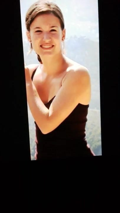 sexy girl playing with herself with pleasure(2).flv
