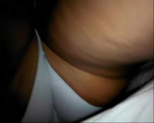Upskirt Mature in supermarket! Amateur hidden cam!